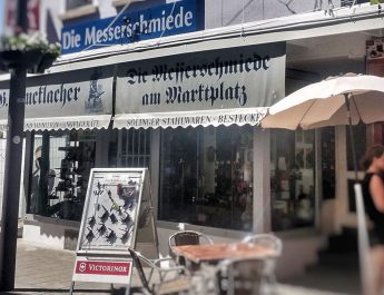 Die Messerschmiede Gottlob Brucklacher in der Katharinenstrasse Reutlingen wird 130