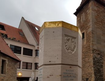 Die 38. Stauferstele steht seit September 2018 in Reutlingen