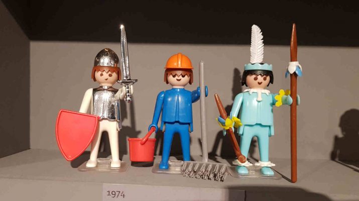 Mit drei Themen startete Playmobil im Jahr 1974 - Ritter, Bauarbeiter und Indianer