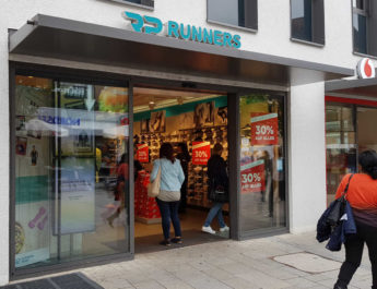 In Reutlingen schließt das Unternehmen Foot Locker die Runners Point Filiale