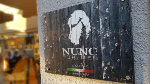 NUNC bietet Mode made in Italiy für Männer